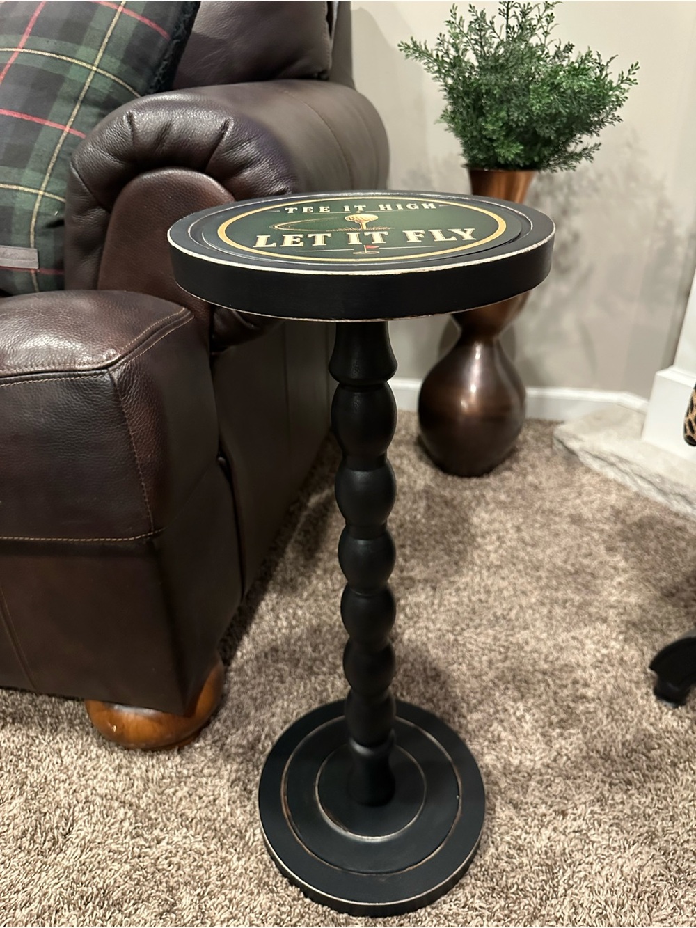 Tee It High Let It Fly Golf Drink Table - Modern Whiskey Martini Stand - Picture 2 of 8